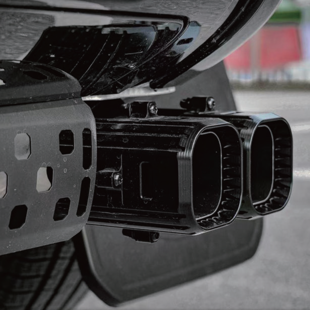 DEFENDER KHAN SQUARE TAIL THROAT MESH FENCE (2020–2023)